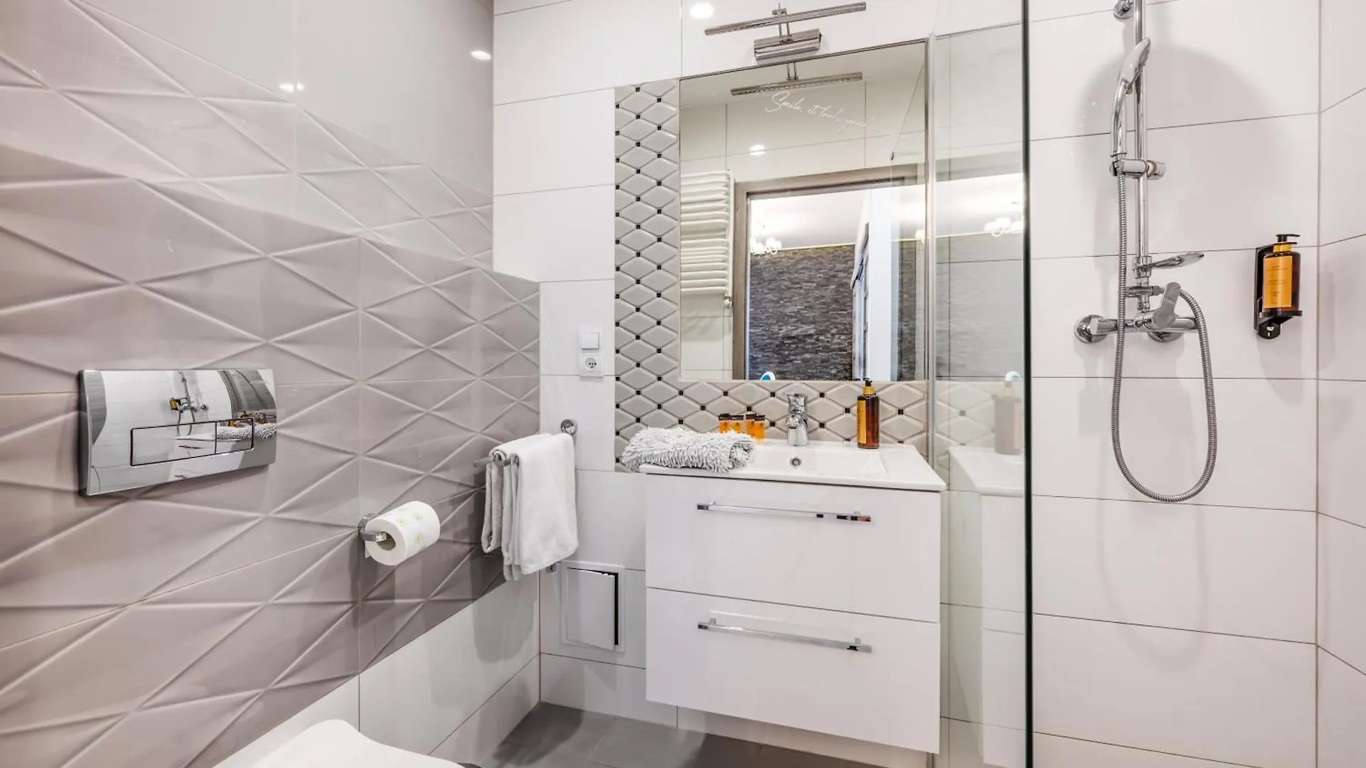 Mediolan Parking Gratis Moxy Te&Am Cracow Apartment Krakow Poland